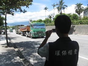 砂石車之跟拍及污染蒐證照片